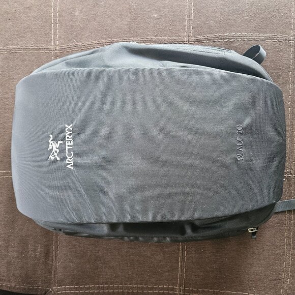 Arc'teryx Handbags - Arcteryx blade 20L